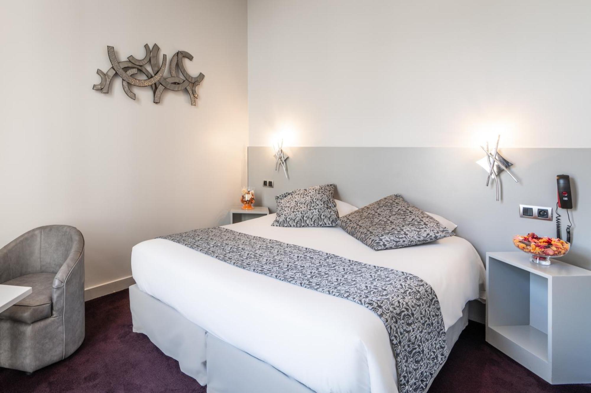 Hotel Des Ducs Alencon Luaran gambar