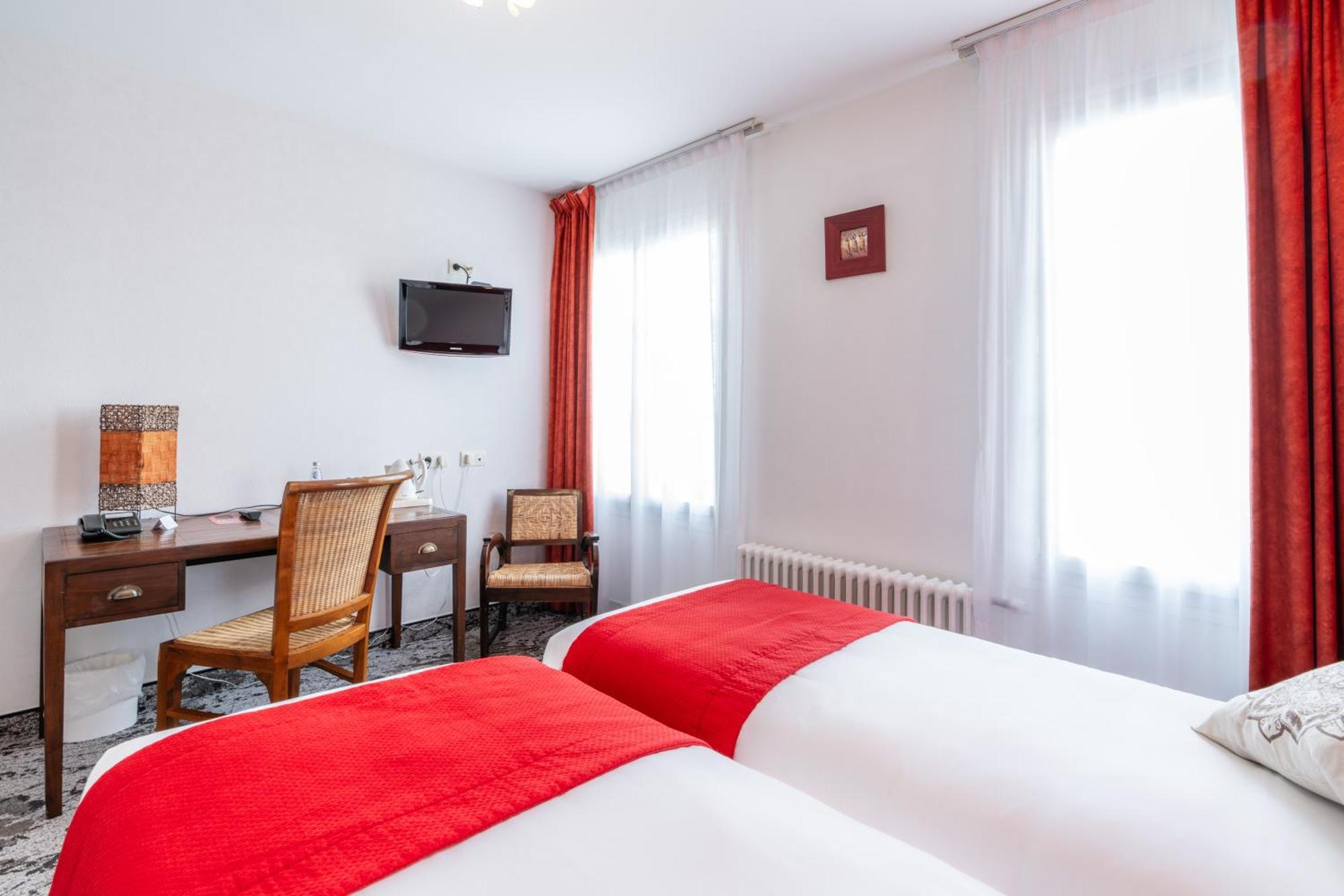 Hotel Des Ducs Alencon Luaran gambar
