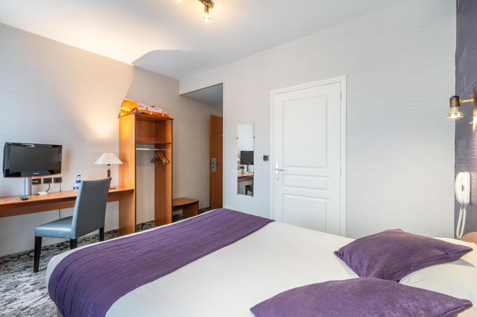Hotel Des Ducs Alencon Luaran gambar