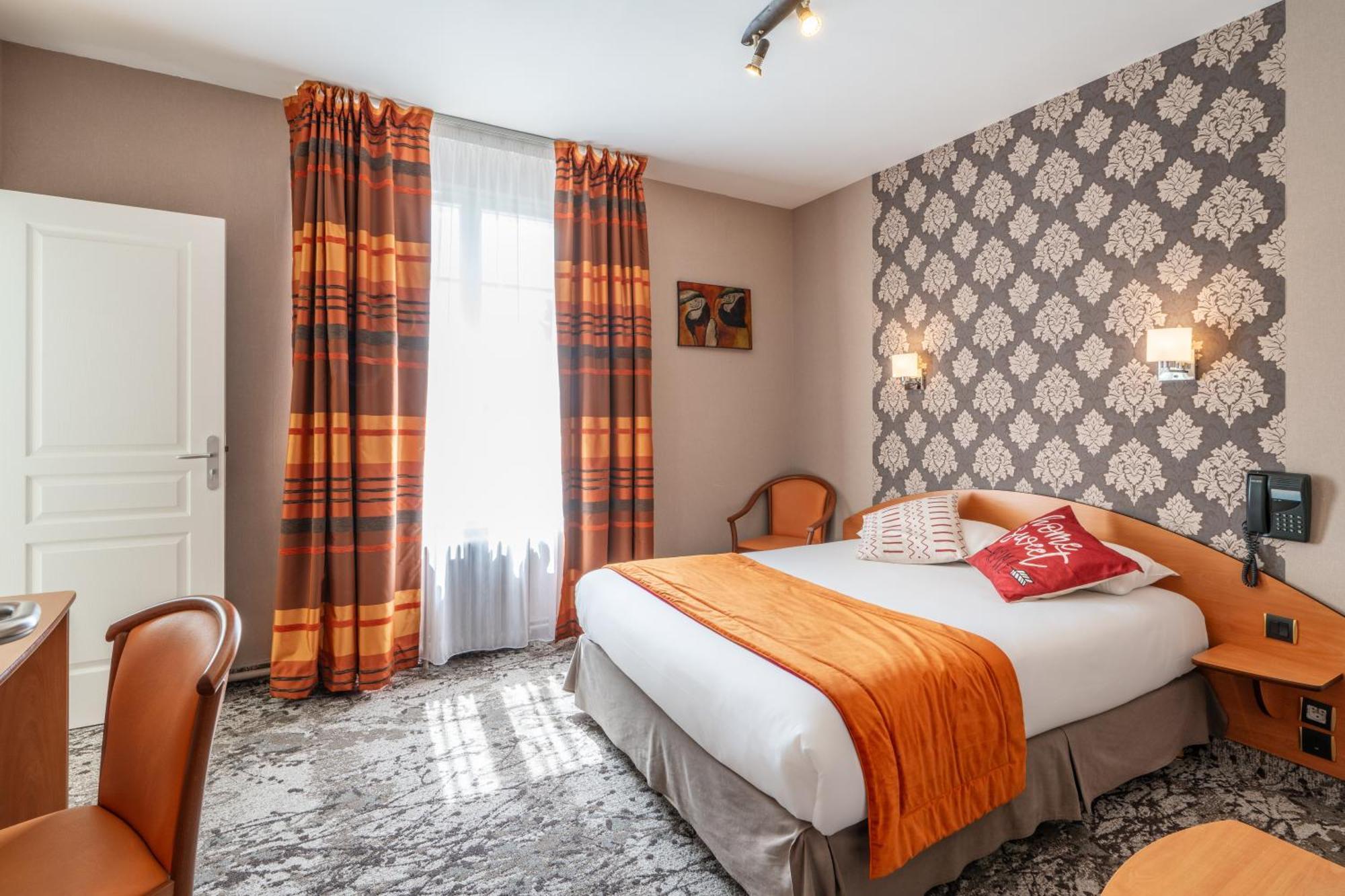 Hotel Des Ducs Alencon Luaran gambar